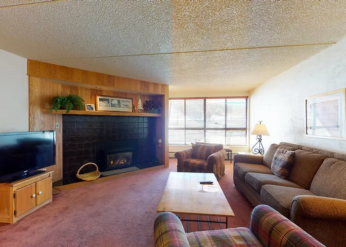Spruce Apartment
